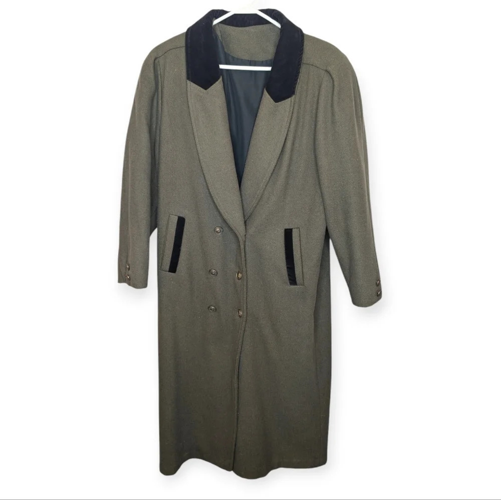 Vintage XXVI Green Wool  Double-Breasted Coat Collar Black Velvet